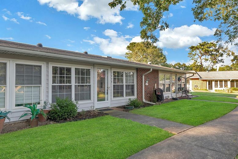 164 Falmouth Court #E