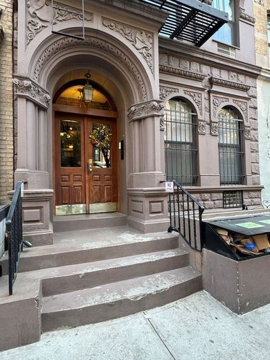 164 West 83rd Street #CF1/CF2