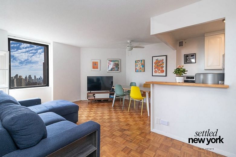 1641 Third Avenue #27C