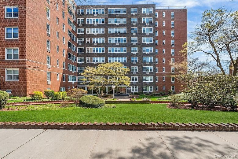 16420 Highland Avenue #7S