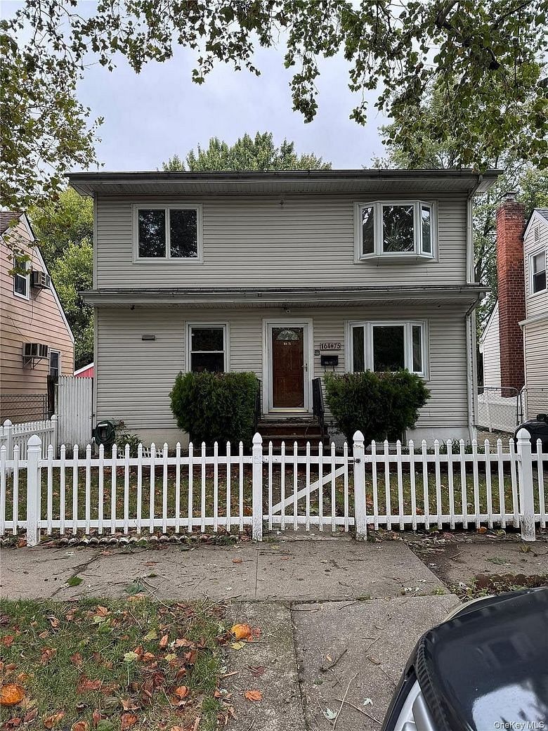 16475 Underhill Avenue