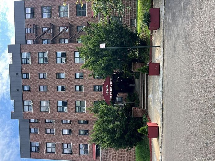 165-20 Highland Avenue Ave #300