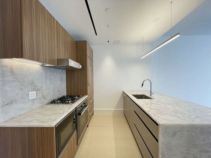 165 Lexington Avenue #3B