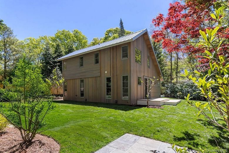 165 Roses Grove Road