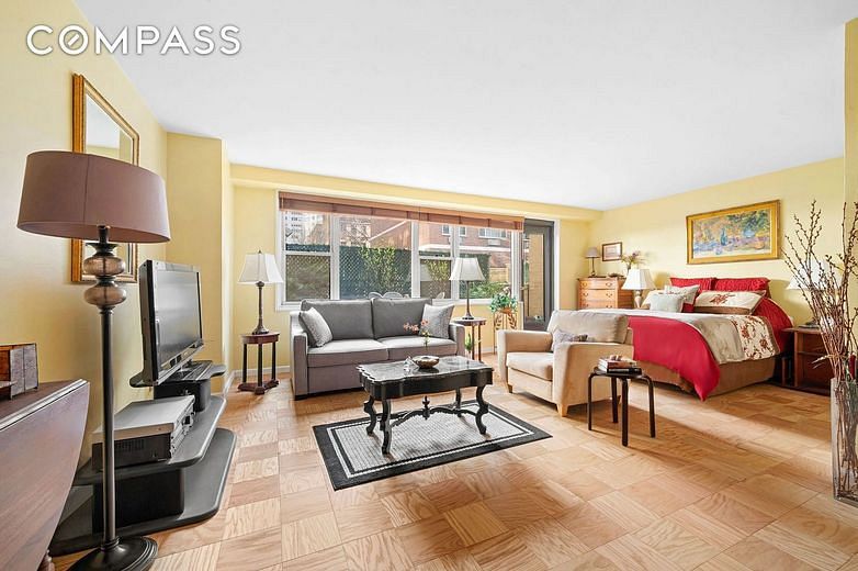 165 West 66th Street #2R