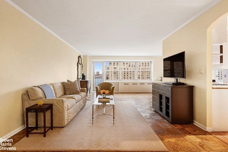 165 West End Avenue #11NP