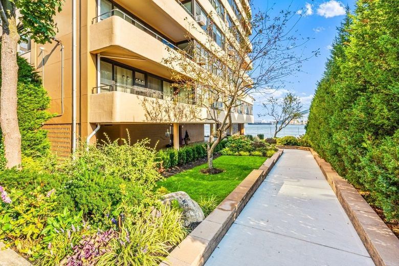 166-41 Powells Cove Boulevard #4B