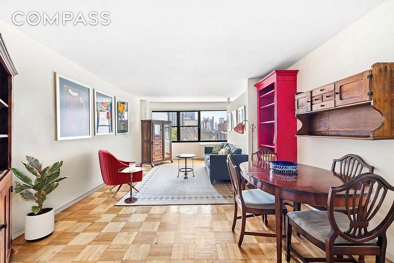 166 East 61st Street #8H