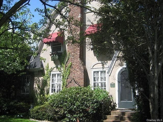 166 Southard Avenue
