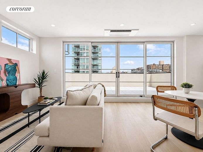 166 Washington Avenue #4A