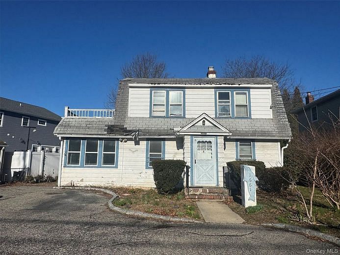 1661 Prospect Avenue