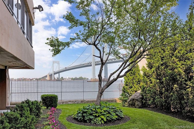 16641 Powells Cove Boulevard #6A