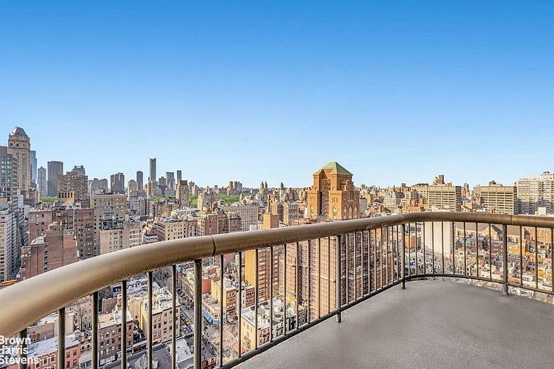 167 East 61st Street #26C