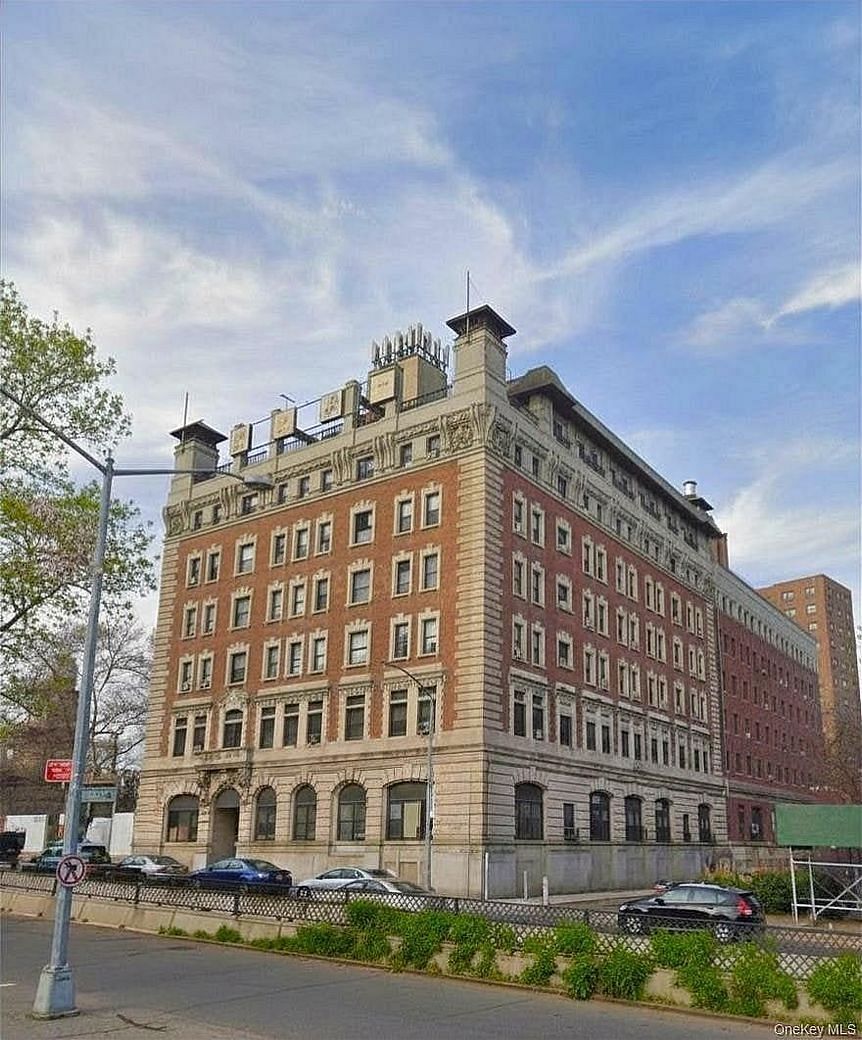 167 Sands Street #218