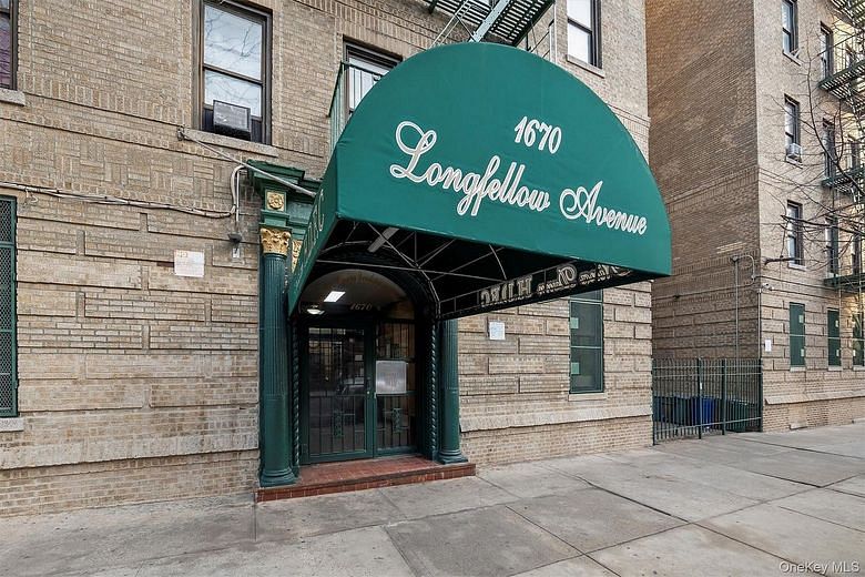 1670 Longfellow Avenue #4A