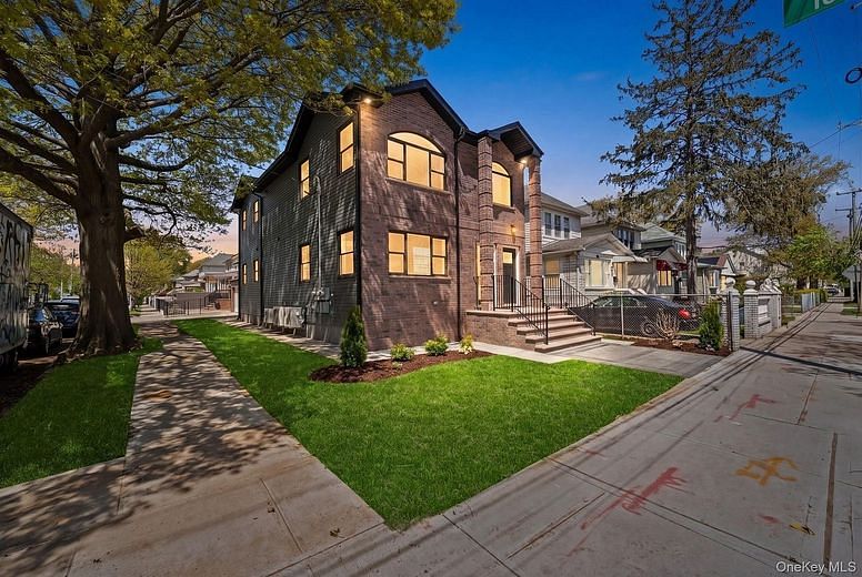 16701 116th Avenue