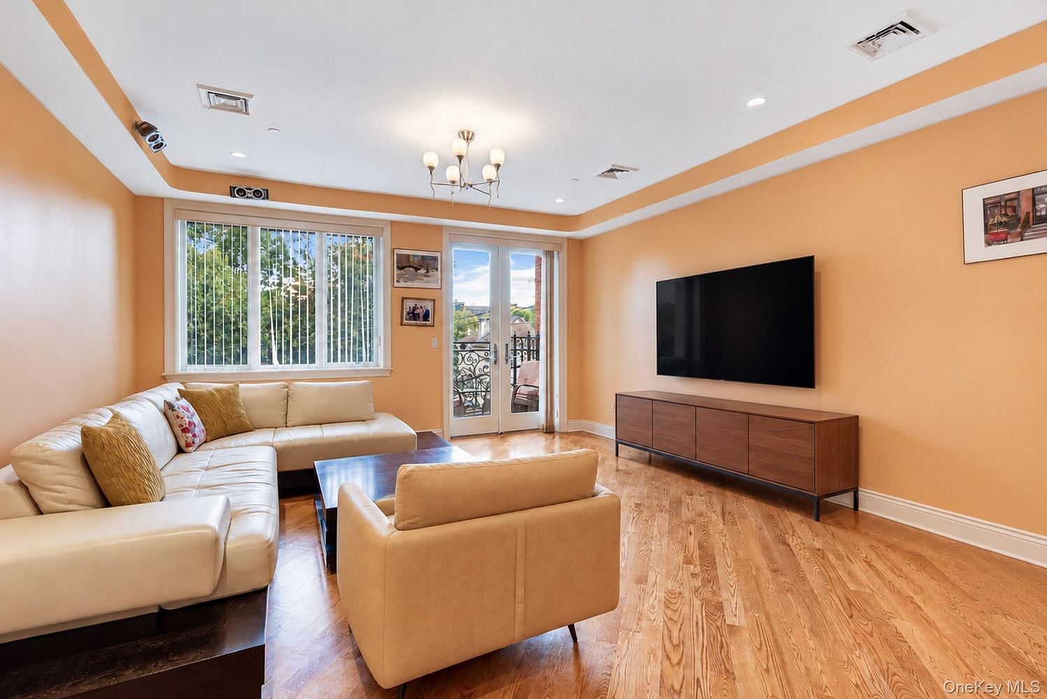 1674 E 22nd Street #3B