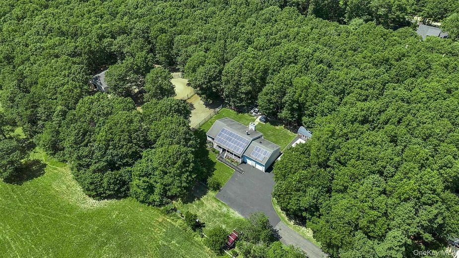 168 Brookfield Avenue