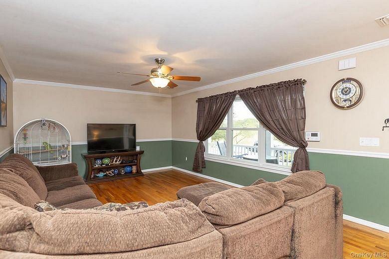 168 Brookfield Avenue