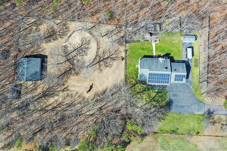 168 Brookfield Avenue