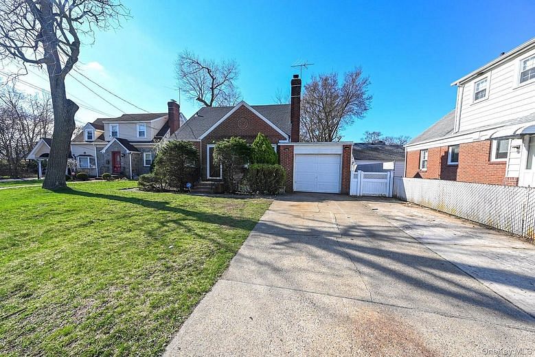 168 Hendrickson Avenue