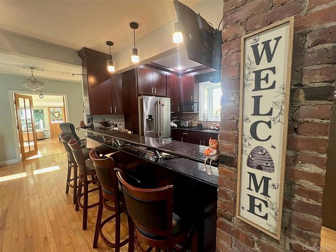 168 W Hartsdale Avenue