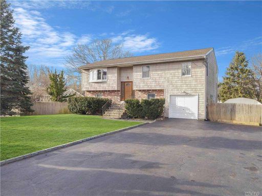 Image 1 of 36 for 782 Connetquot Ave in Long Island, Islip Terrace, NY, 11752