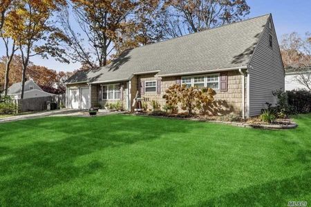 Image 1 of 19 for 15 Amber Ln in Long Island, Coram, NY, 11727