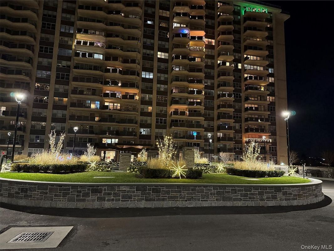 Image 1 of 30 for 17-85 215th Street #15M in Queens, Bayside, NY, 11360