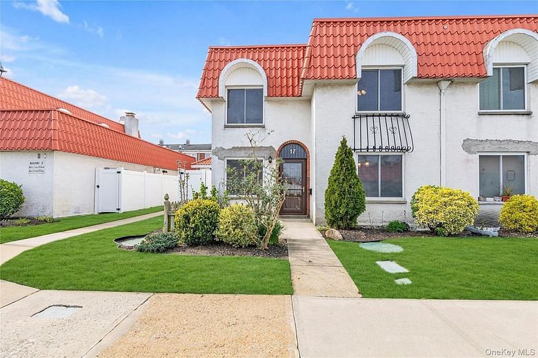 17 Alhambra Drive Drive #17