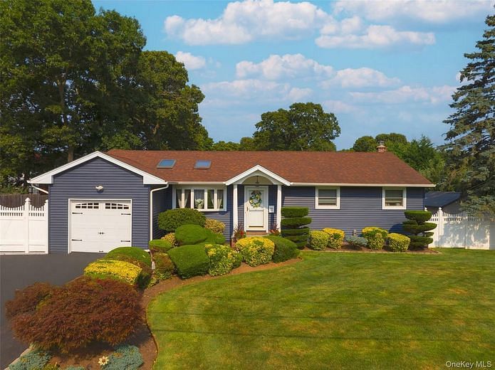 17 Bayberry Road