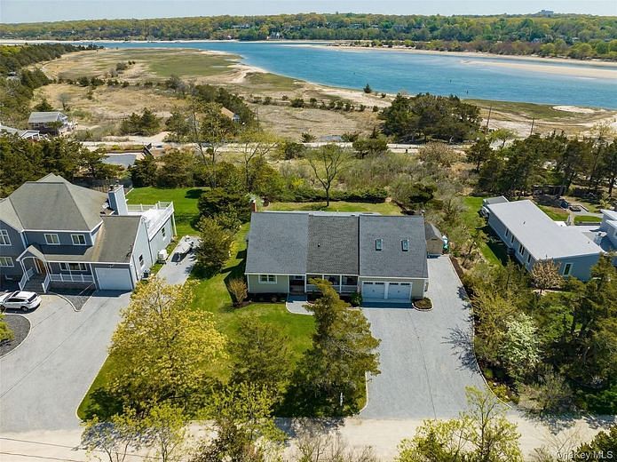 17 Beach Plum Lane