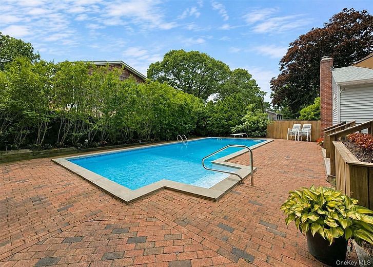 17 Beech Road