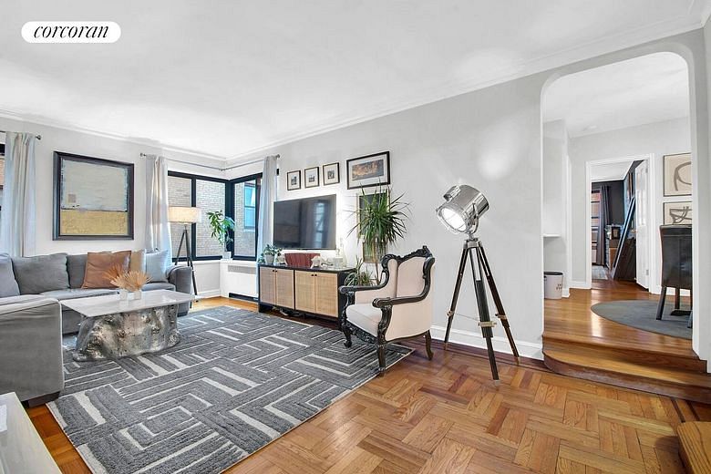 17 Chittenden Avenue #3C