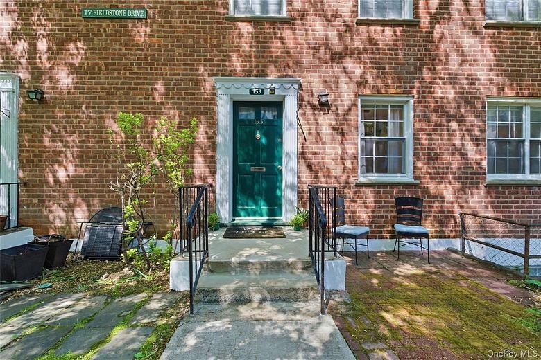 17 Fieldstone Drive #153