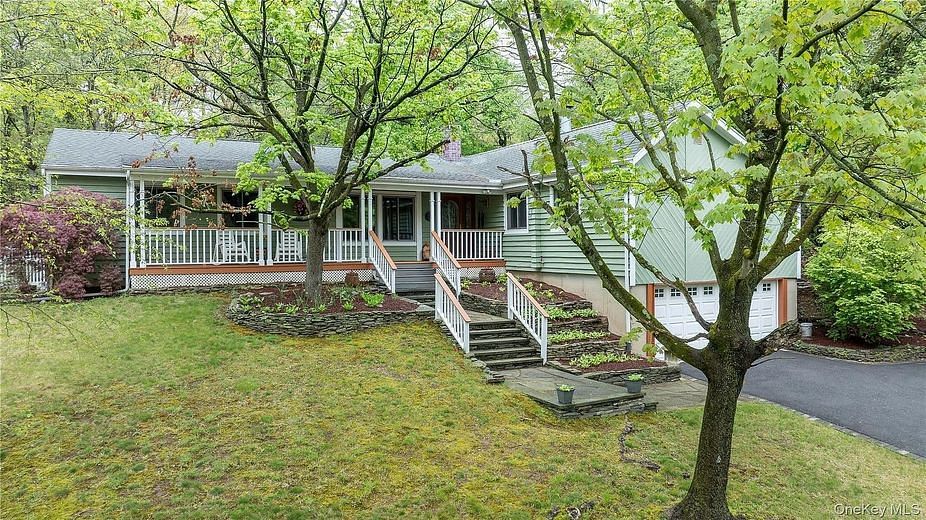 17 Highridge Drive