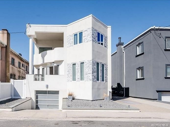 17 New York Avenue #House