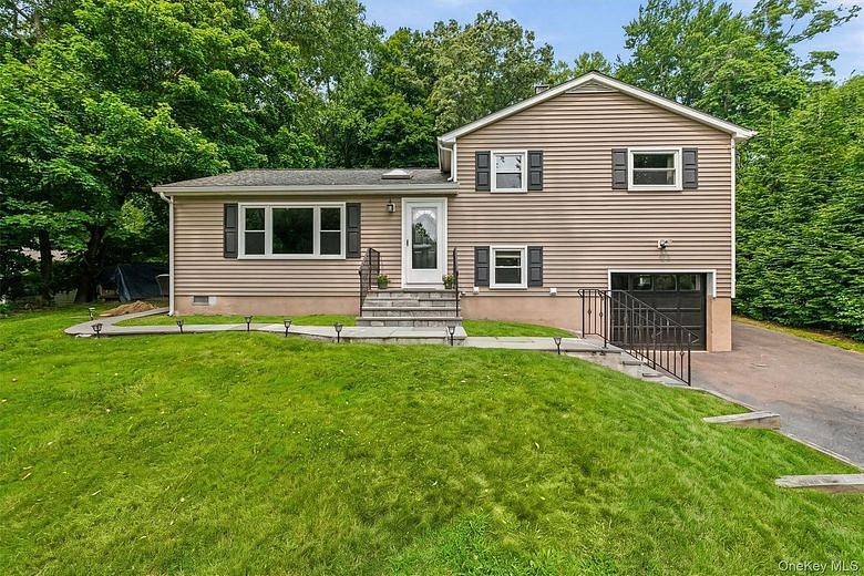 17 Ridge Road
