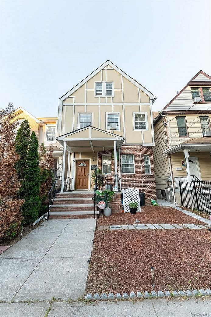 17 S 7th Avenue