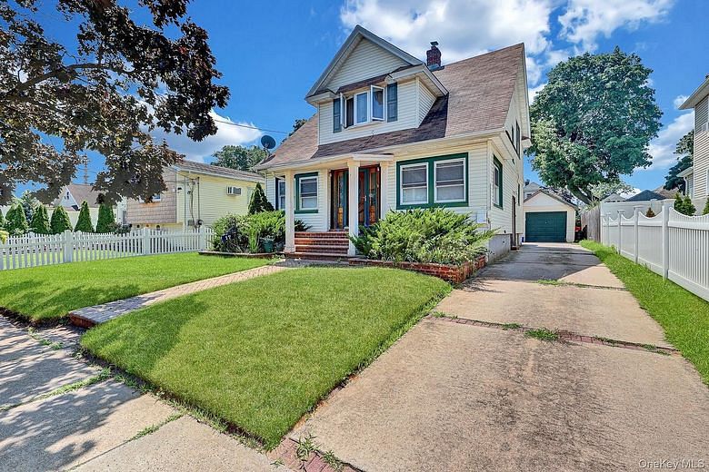 17 Shonnard Avenue