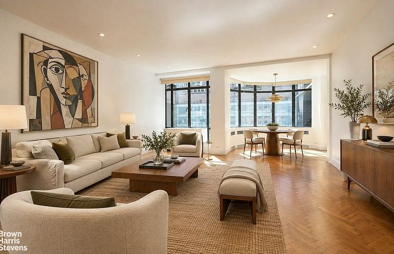 17 West 54th Street #7C