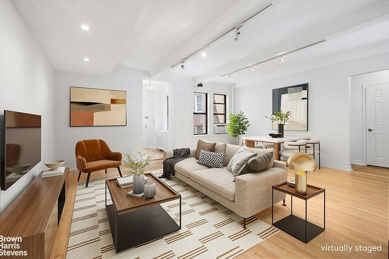 17 West 64th Street #8EF