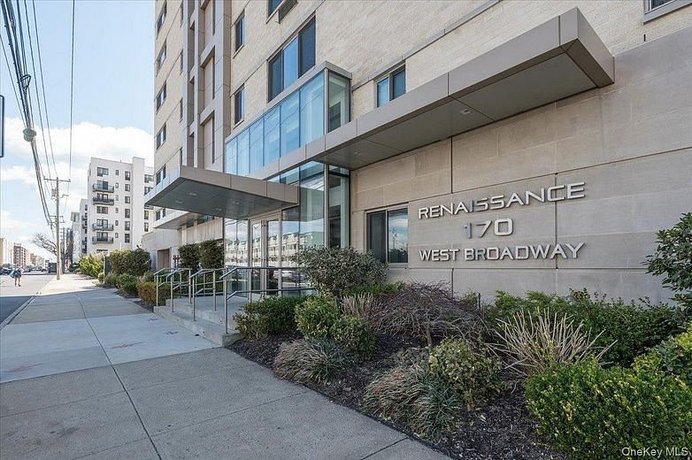 170 W Broadway #5E