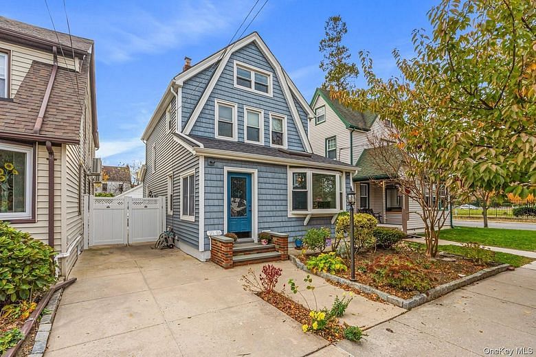 171-06 Bagley Avenue