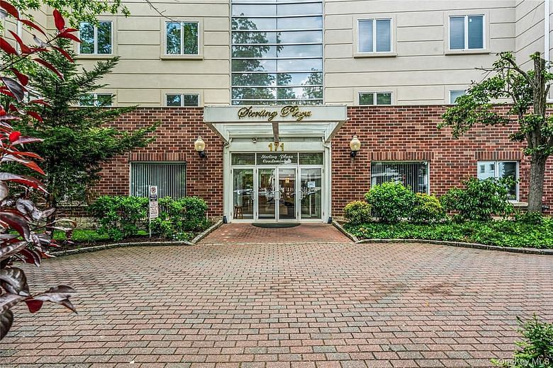 171 Great Neck Road Rd #4R