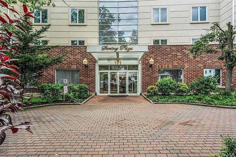 171 Great Neck Road Rd #4R