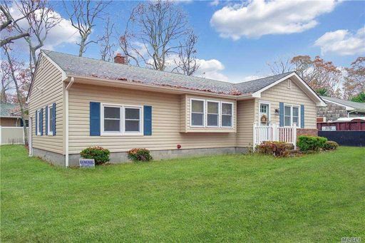 Image 1 of 26 for 22 Yale Drive in Long Island, Hampton Bays, NY, 11946