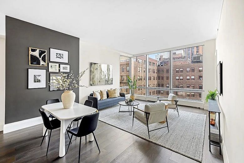172 Madison Street #18B