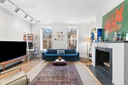 Image 1 of 8 for 172 West 82nd Street #4B in Manhattan, New York, NY, 10024