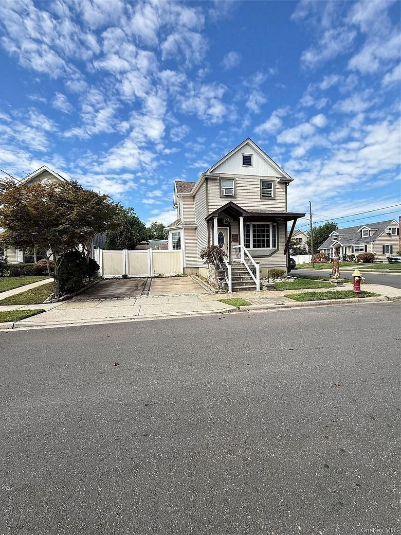 1720 Montague Avenue